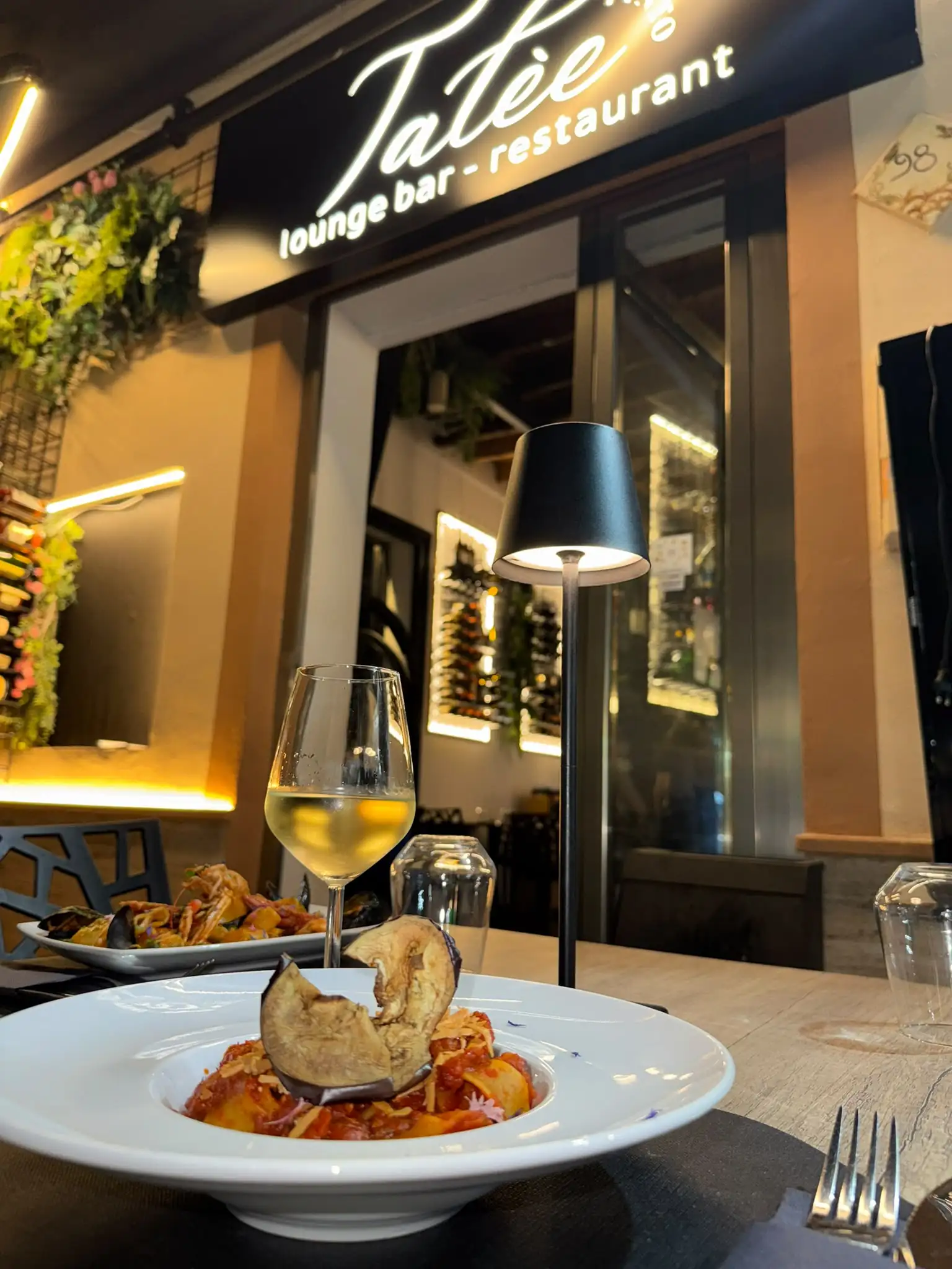 Talèe Pinto Lampedusa — Cucina di pesce freschissimo Talèe Pinto Lampedusa — Cucina di pesce freschissimo