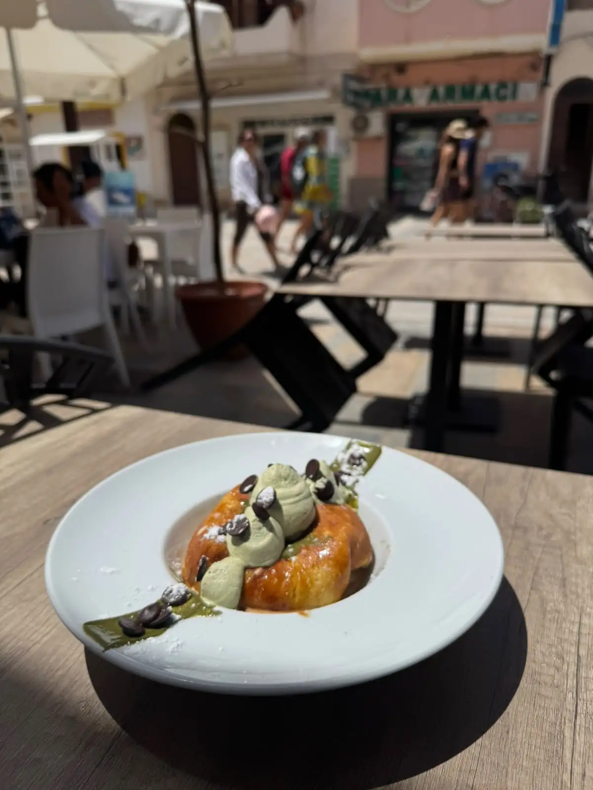 Talèe Pinto Lampedusa — Angolo del ristorante di sera Talèe Pinto Lampedusa — Angolo del ristorante di sera
